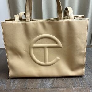 Telfar Medium Shopper in cream
